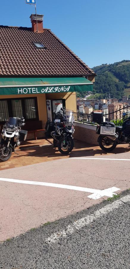 Hotel Alina Cangas del Narcea Kültér fotó