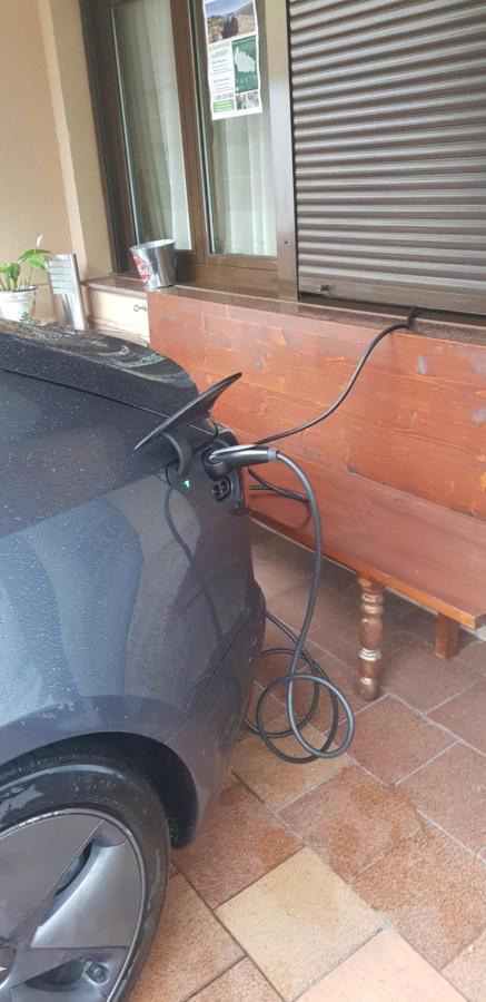 Hotel Alina Cangas del Narcea Kültér fotó